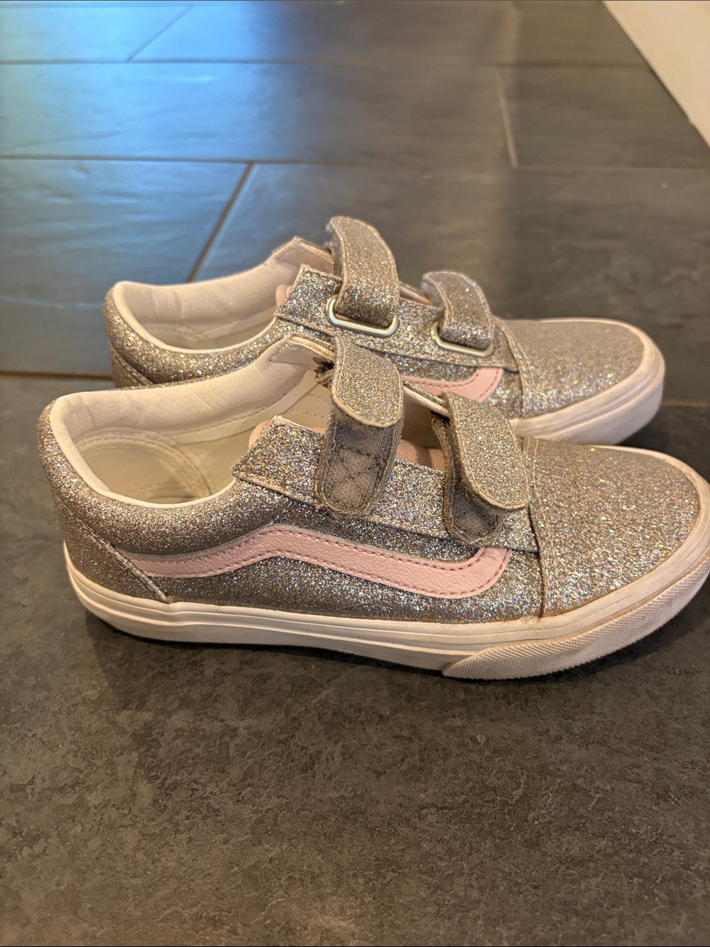 Vans Kids' Silver Glitter Velcro Skate Shoes with Pink Accent size 2.5 kids